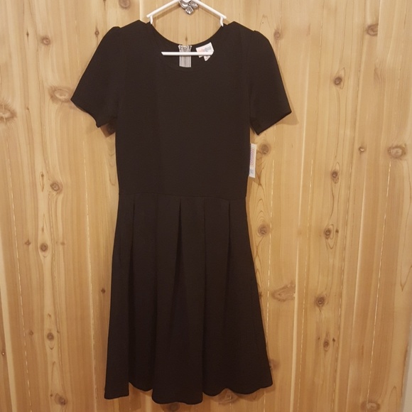 LuLaRoe Dresses & Skirts - Solid black Amelia